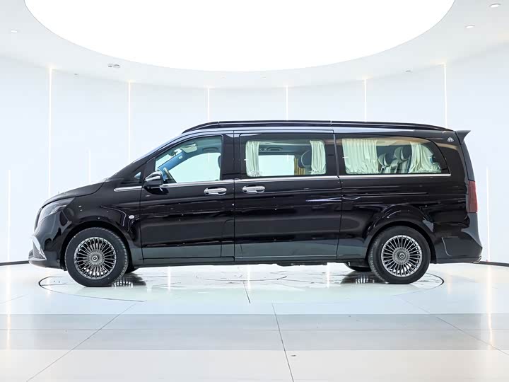 Фото 4 - Mercedes-Benz Vito