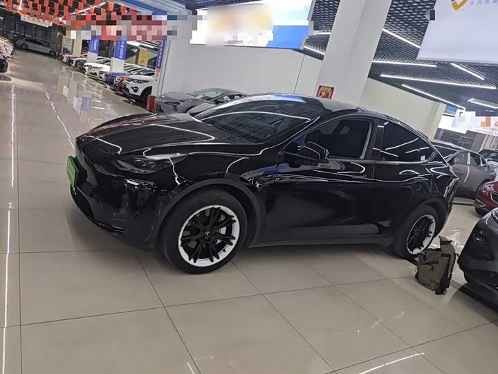 Фото 5 - Tesla Model Y