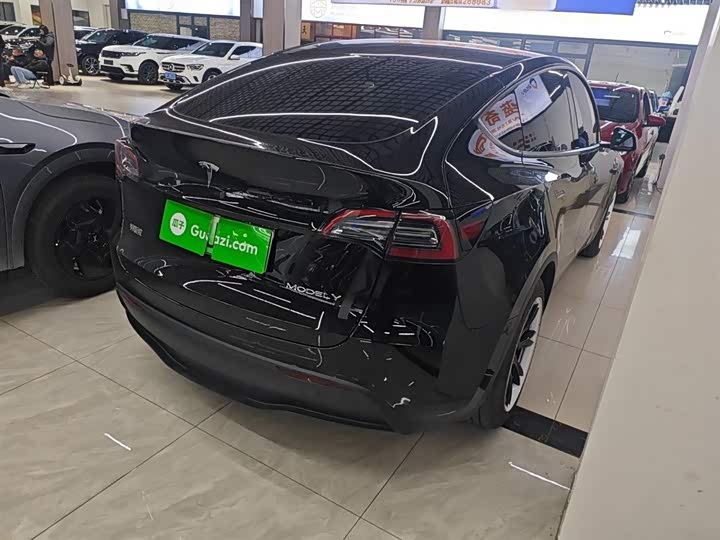 Фото 7 - Tesla Model Y