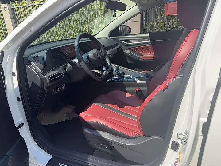 Фото 4 - Changan Eado Plus