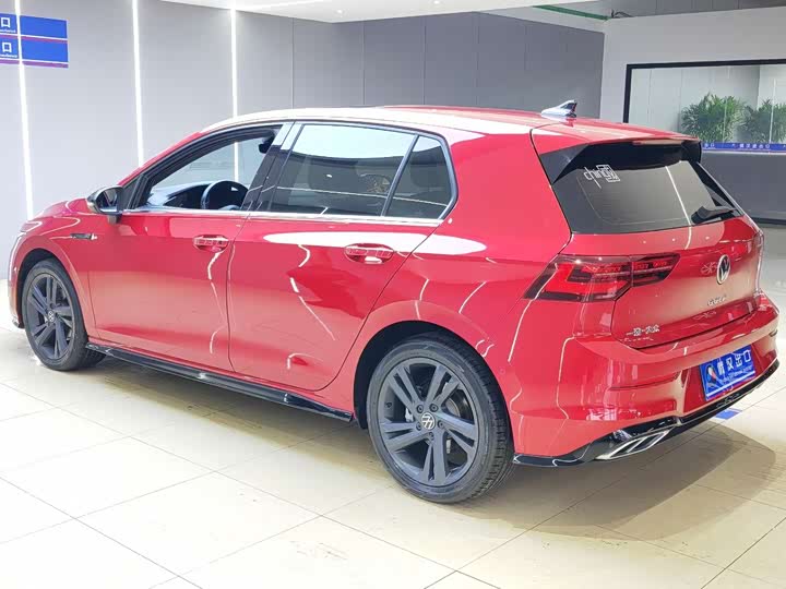 Фото 4 - Volkswagen Golf