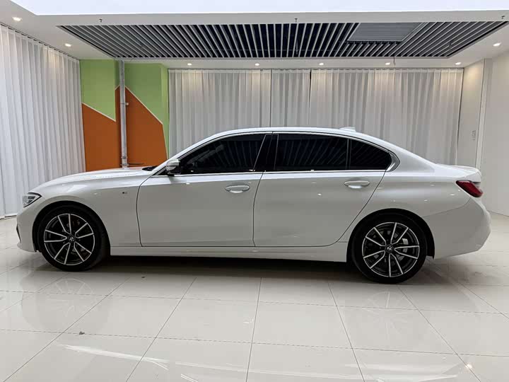 Фото 4 - BMW 3 Series