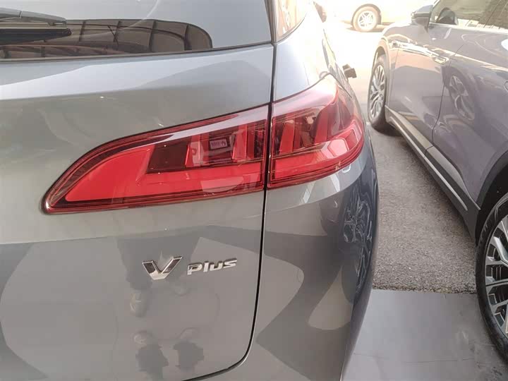 Фото 8 - GAC Aion V