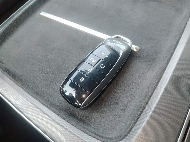 Фото 9 - GAC Aion V