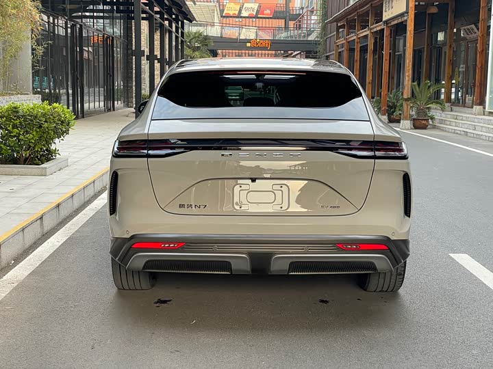 Фото 5 - Denza N7