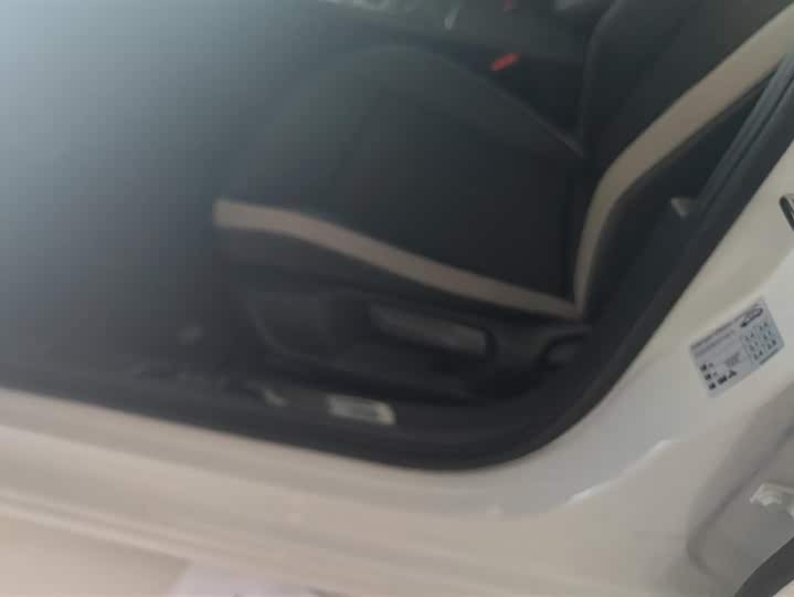 Фото 9 - Volkswagen Golf