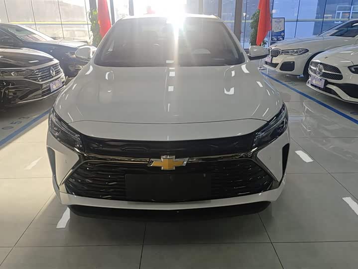 Фото 2 - Chevrolet Monza