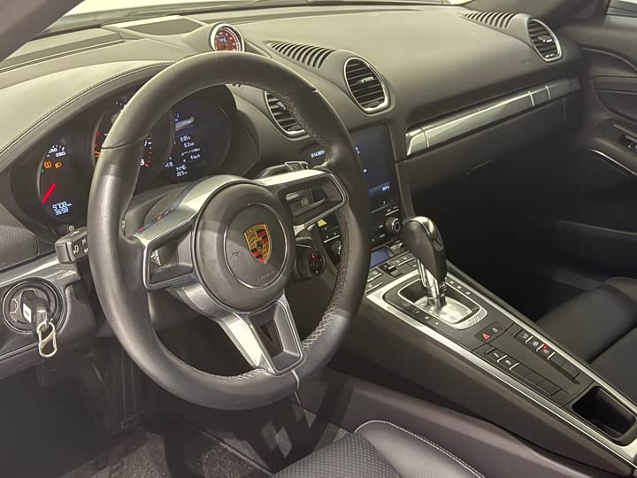 Фото 4 - Porsche 718