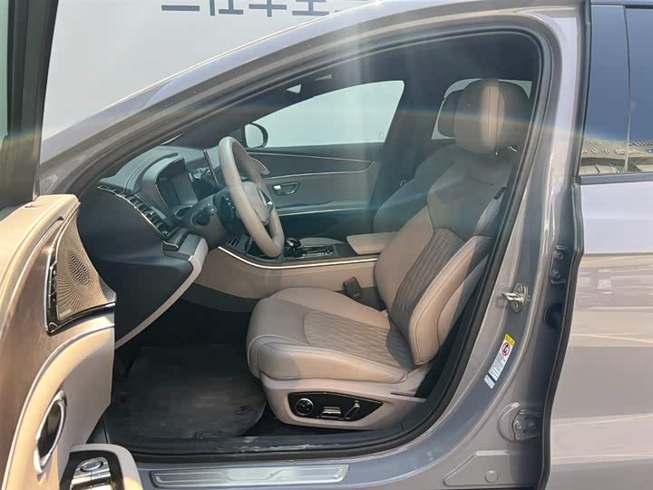 Фото 7 - BYD Han