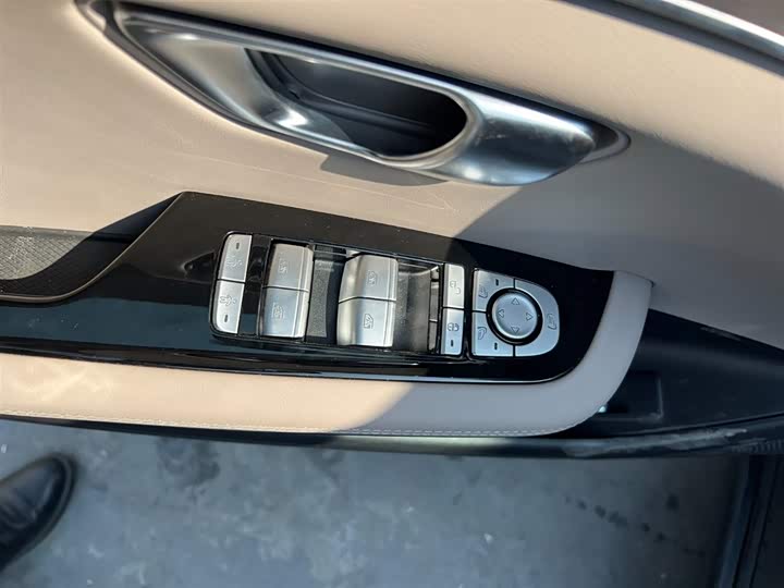 Фото 9 - BYD Han