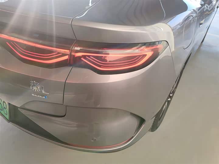 Фото 8 - BYD Qin L