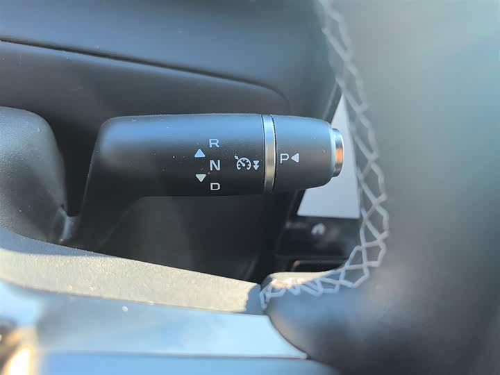 Фото 7 - Chery iCar V23