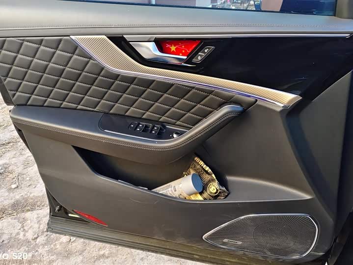 Фото 7 - Hongqi HS5