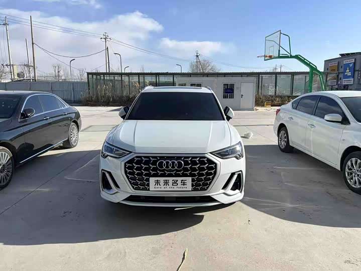 Фото 2 - Audi Q3