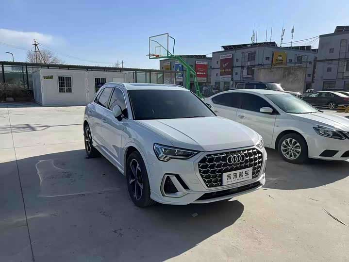 Фото 3 - Audi Q3