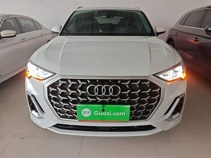 Фото 3 - Audi Q3