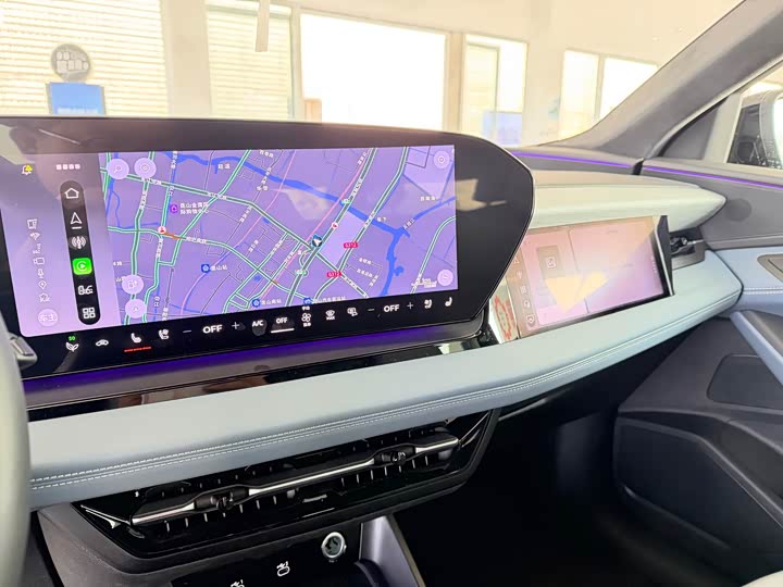 Фото 8 - Audi Q6L e-tron