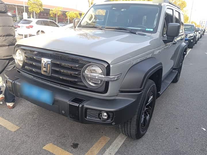 Фото 2 - Tank 300