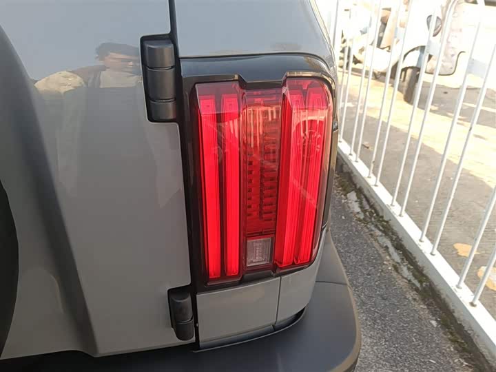 Фото 8 - Tank 300