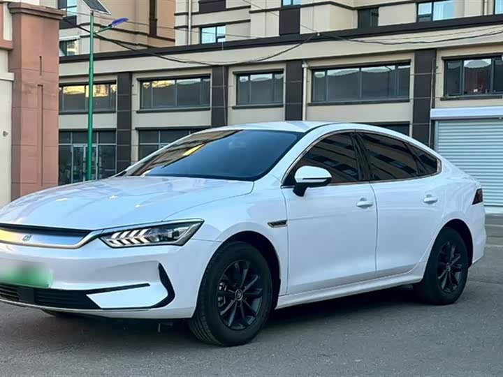 Фото 2 - BYD Qin Plus