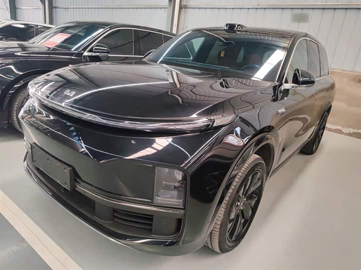 Фото 1 - LiXiang L8