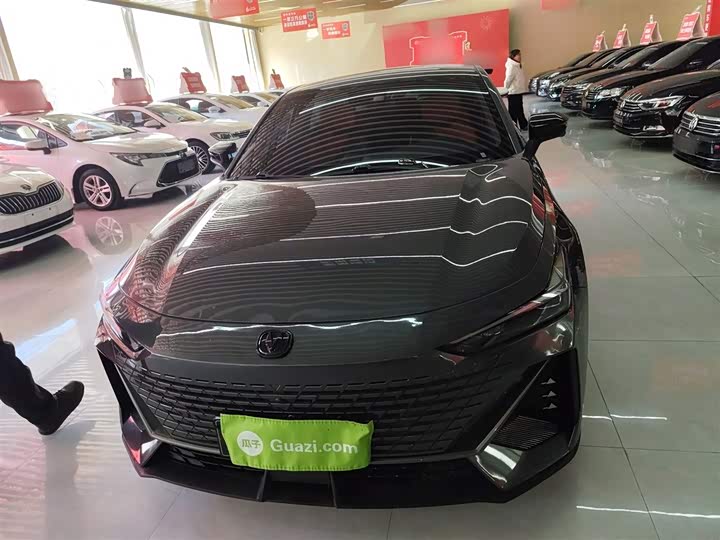 Фото 3 - Changan UNI-V