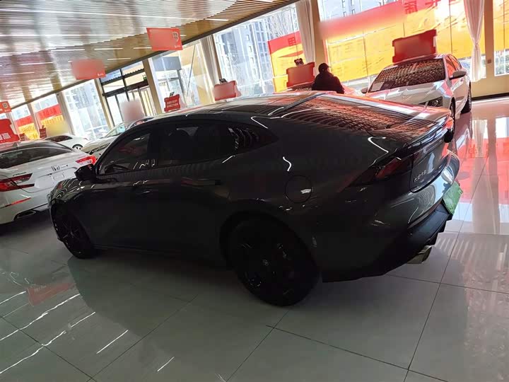 Фото 5 - Changan UNI-V