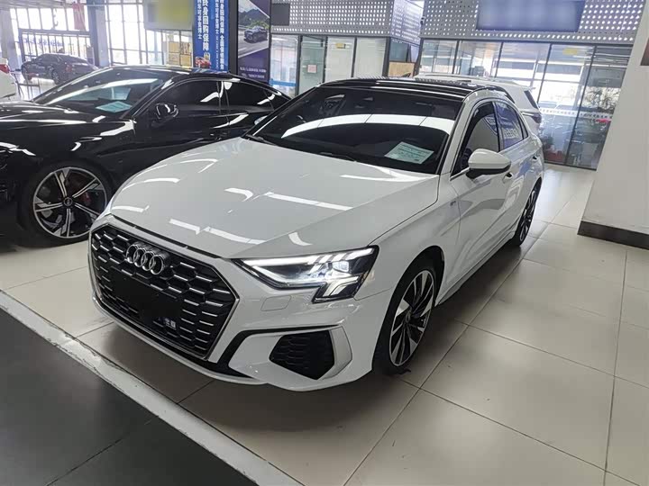 Фото 2 - Audi A3