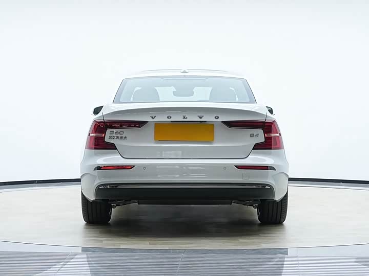 Фото 6 - Volvo S60