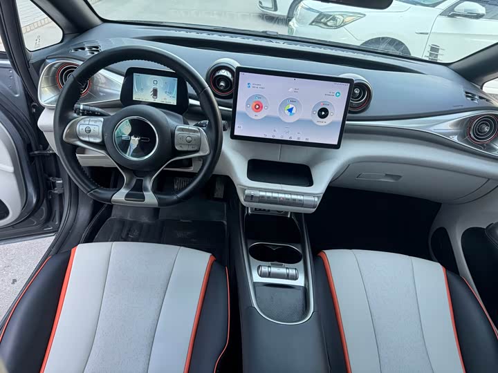 Фото 6 - BYD Dolphin