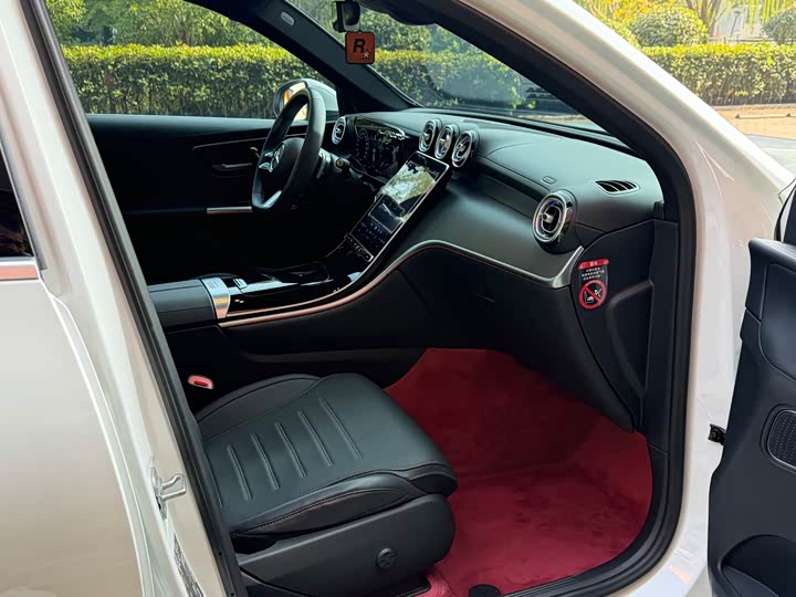 Фото 8 - Mercedes-Benz GLC-Class