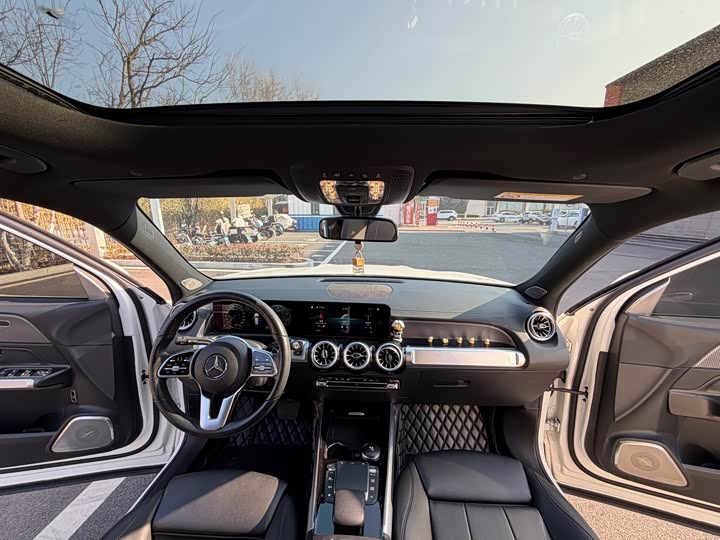 Фото 6 - Mercedes-Benz GLB-Class