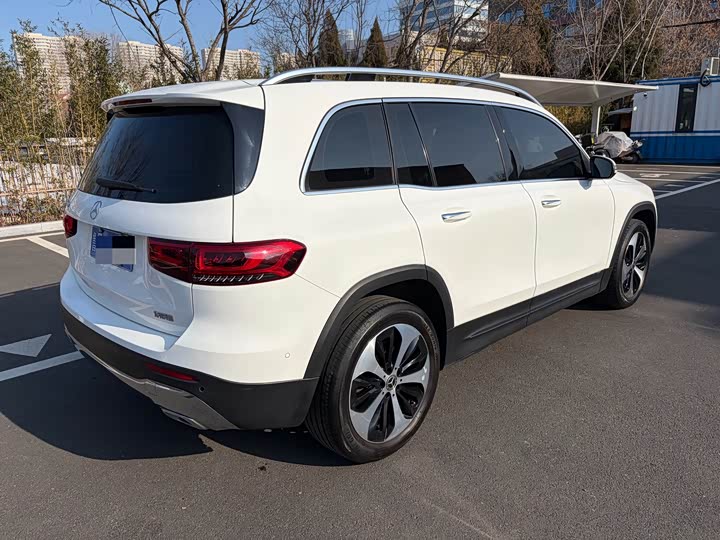 Фото 8 - Mercedes-Benz GLB-Class