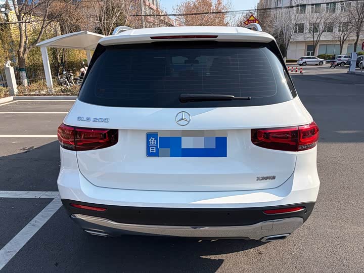 Фото 9 - Mercedes-Benz GLB-Class