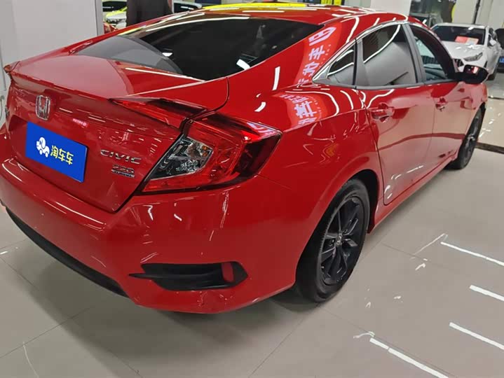 Фото 3 - Honda Civic