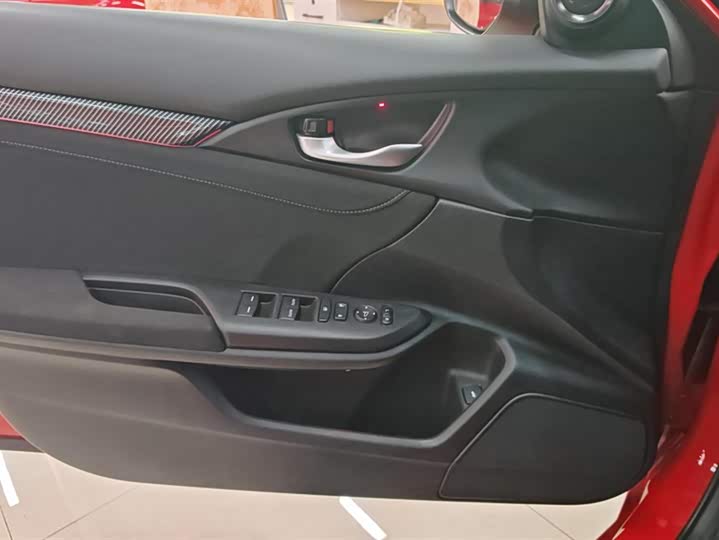 Фото 7 - Honda Civic