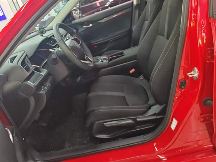 Фото 9 - Honda Civic