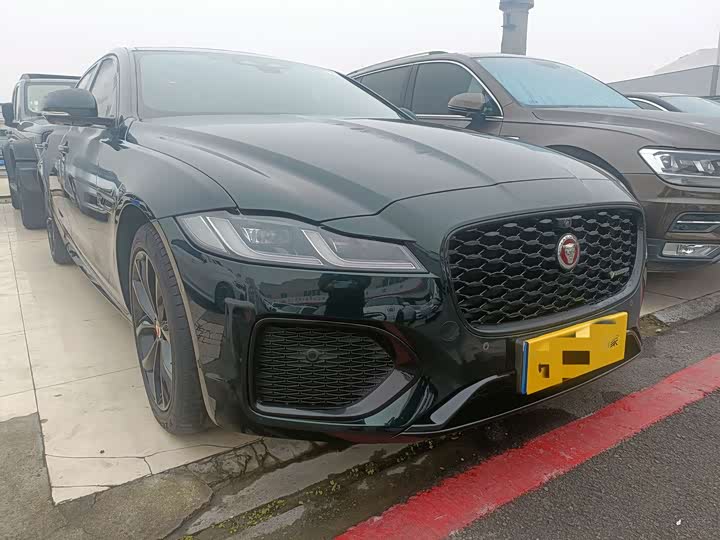 Фото 3 - Jaguar XF L