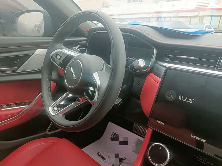 Фото 8 - Jaguar XF L