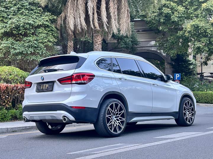 Фото 7 - BMW X1