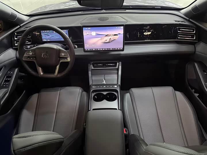 Фото 9 - BYD Qin L