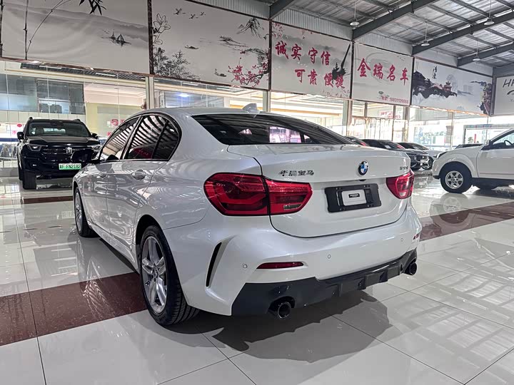 Фото 3 - BMW 1 Series