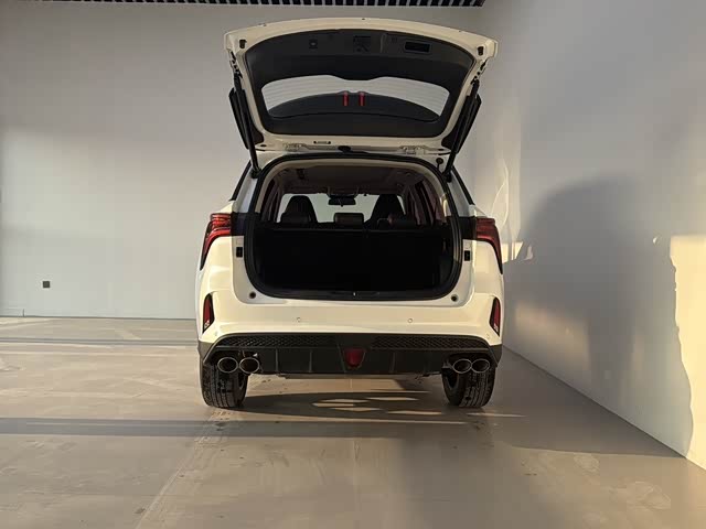 Фото 6 - Changan CS75 Plus