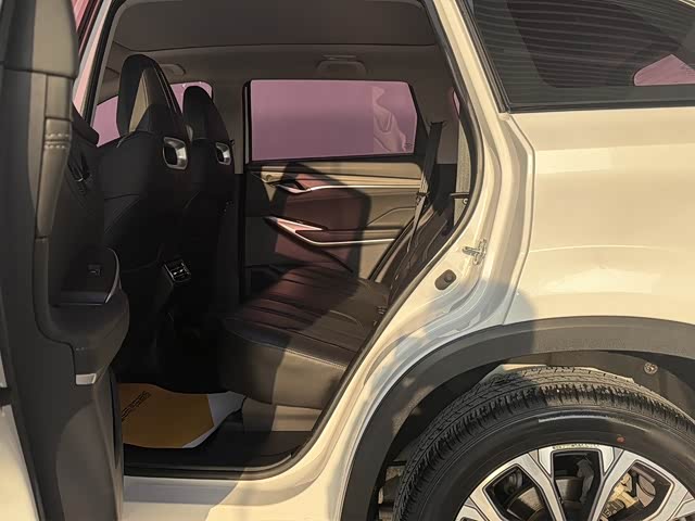 Фото 7 - Changan CS75 Plus