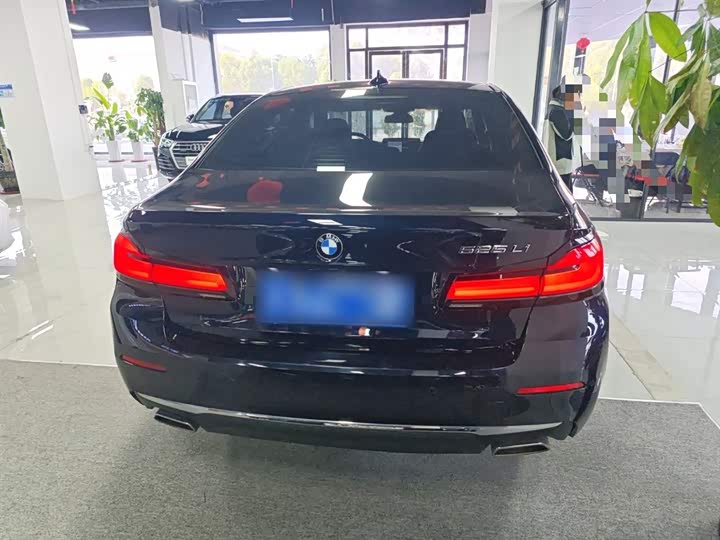 Фото 6 - BMW 5 Series