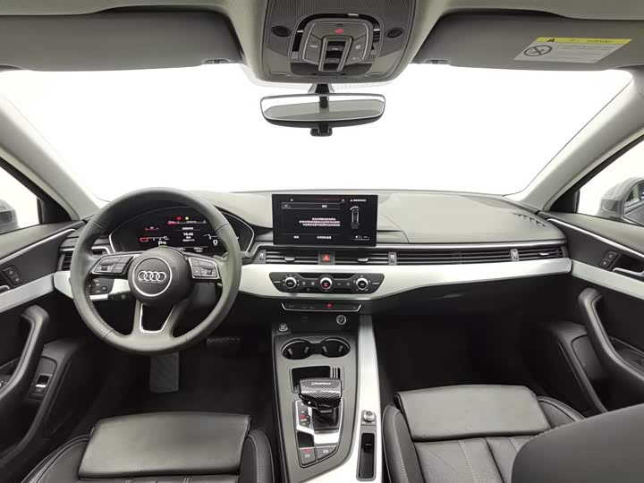 Фото 5 - Audi A4L