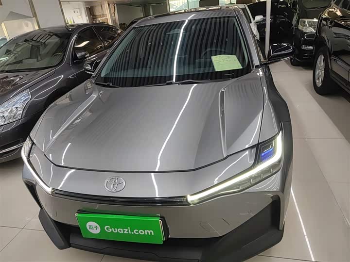 Фото 3 - Toyota bZ3