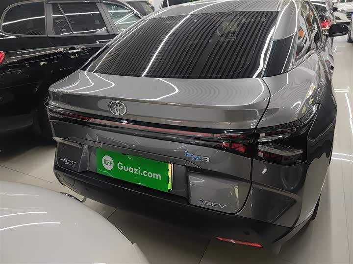 Фото 6 - Toyota bZ3