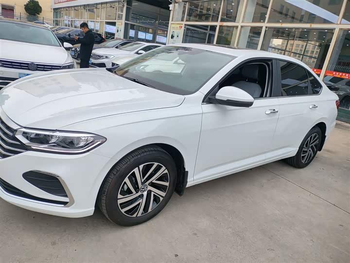 Фото 5 - Volkswagen Lavida