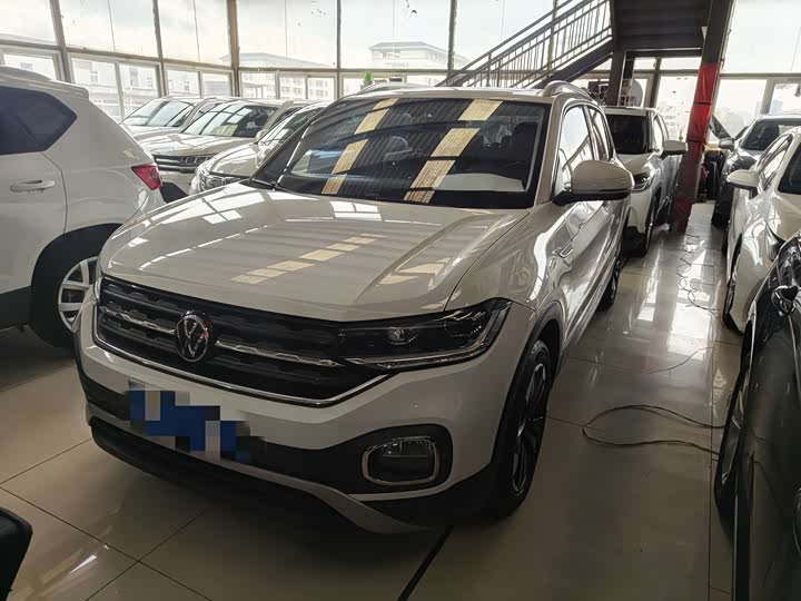 Фото 1 - Volkswagen Tacqua